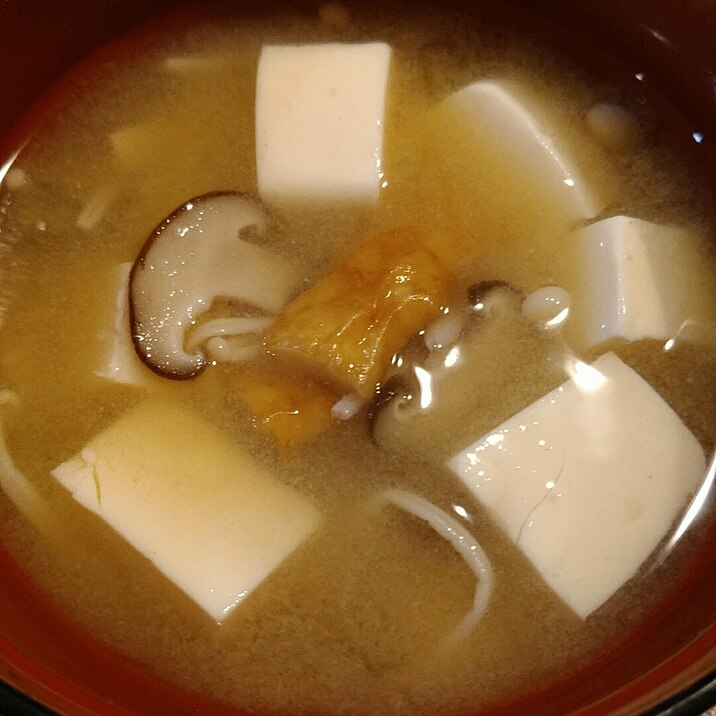 お味噌汁☆ちくわ・椎茸・豆腐